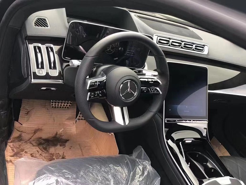 新一代奔馳S級(jí)國內(nèi)實(shí)車照