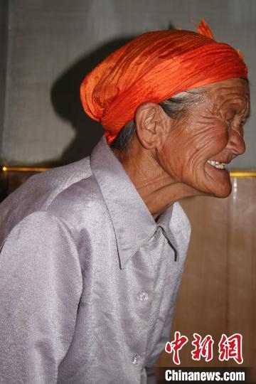 薩仁托婭拍攝的“草原母親”?！∷_仁托婭供圖