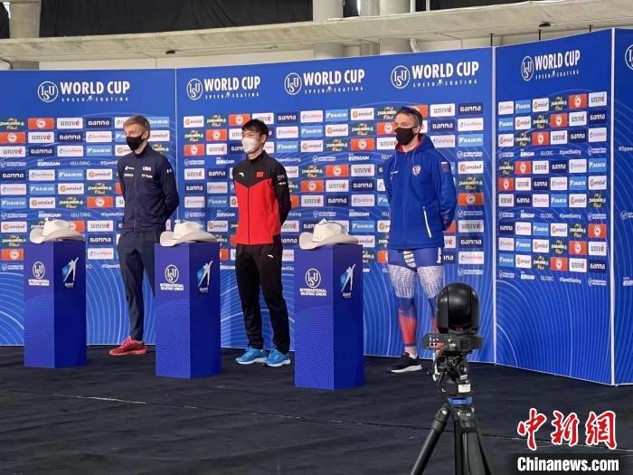 我國(guó)速滑在國(guó)際大賽上取得的第一個(gè)男子1000米金牌?！『邶埥◇w育局提供