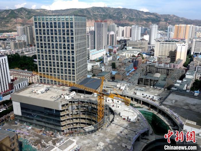 資料圖：城中區(qū)某商品住宅樓。 孫睿 攝