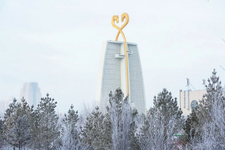 1734062643647284.jpg 霧凇.jpg