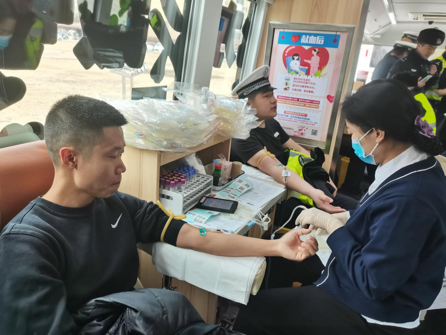 1740987027587728.png 1.png