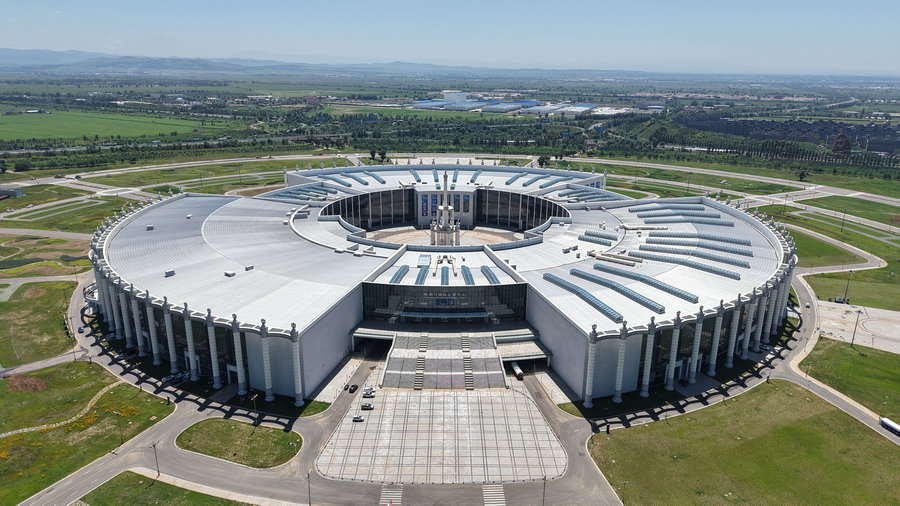 1757313355530452.jpg 敕勒川國際會(huì)議中心 張楊攝影1.jpg