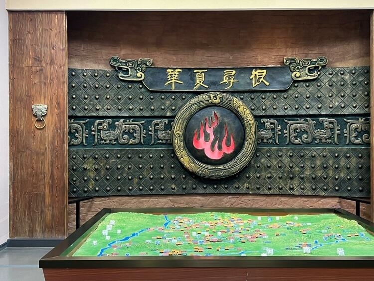 鑒往知來，跟著總書記學(xué)歷史丨走進(jìn)一座博物館，尋根五千年中華文明