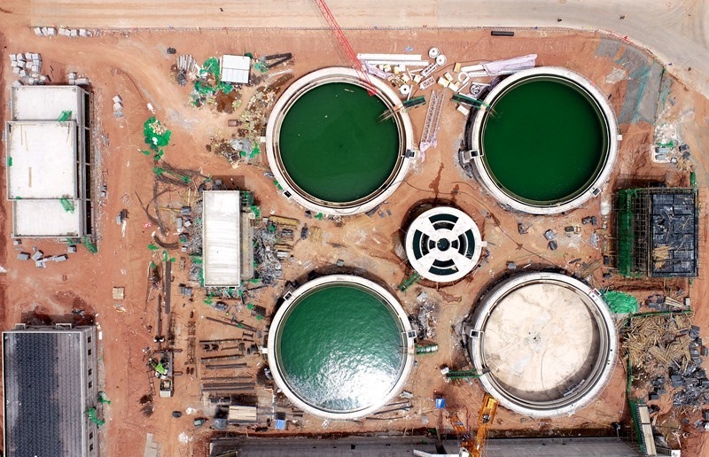 污水處理廠及水資源再生利用項(xiàng)目沉淀池。受訪者供圖