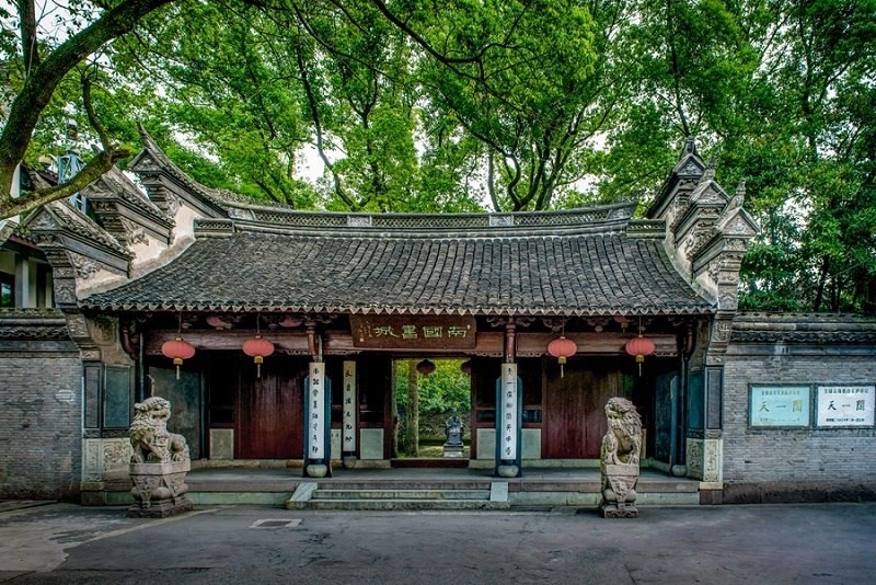 天一閣正門。 天一閣博物院供圖