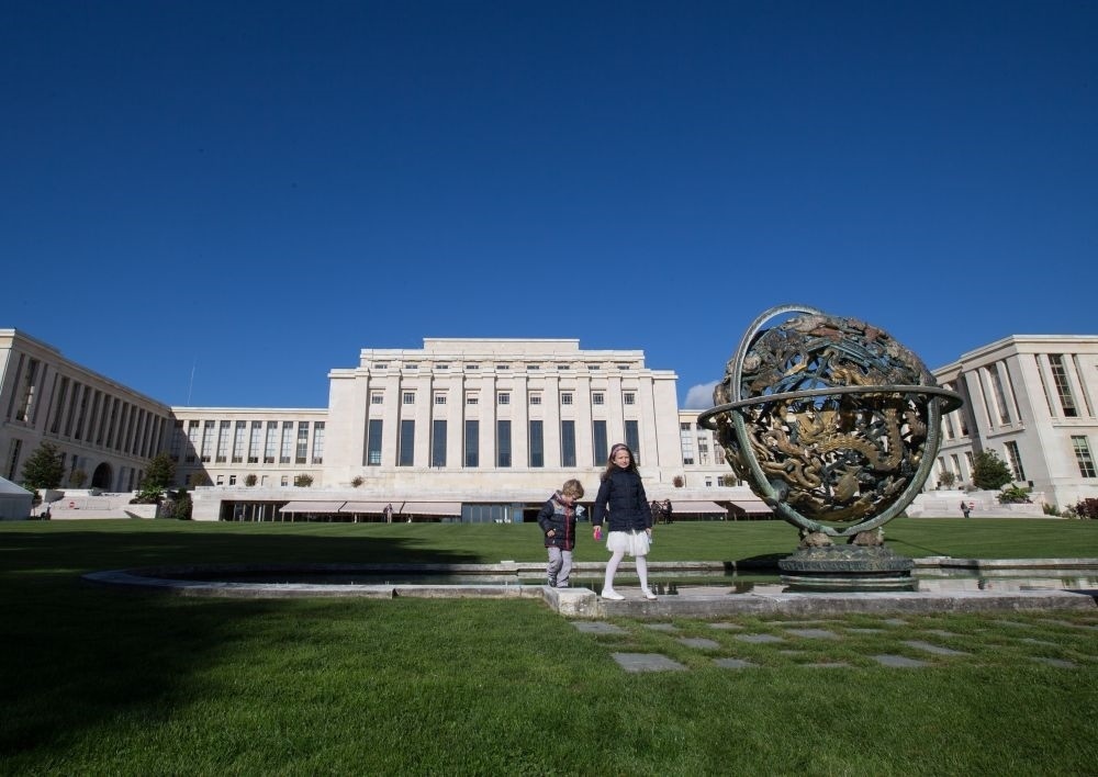 這是在瑞士日內(nèi)瓦拍攝的聯(lián)合國(guó)萬(wàn)國(guó)宮外景（2017年10月7日攝）。新華社記者 徐金泉 攝