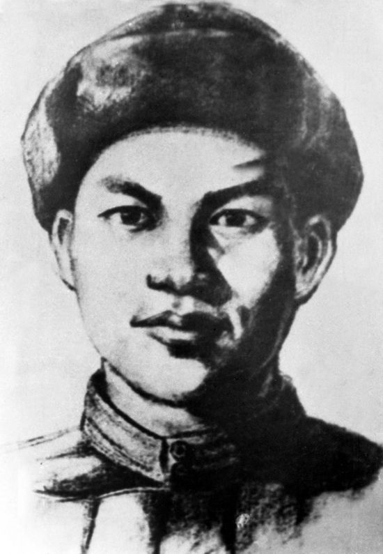  這是邱少云像。新華社發(fā)（資料照片）