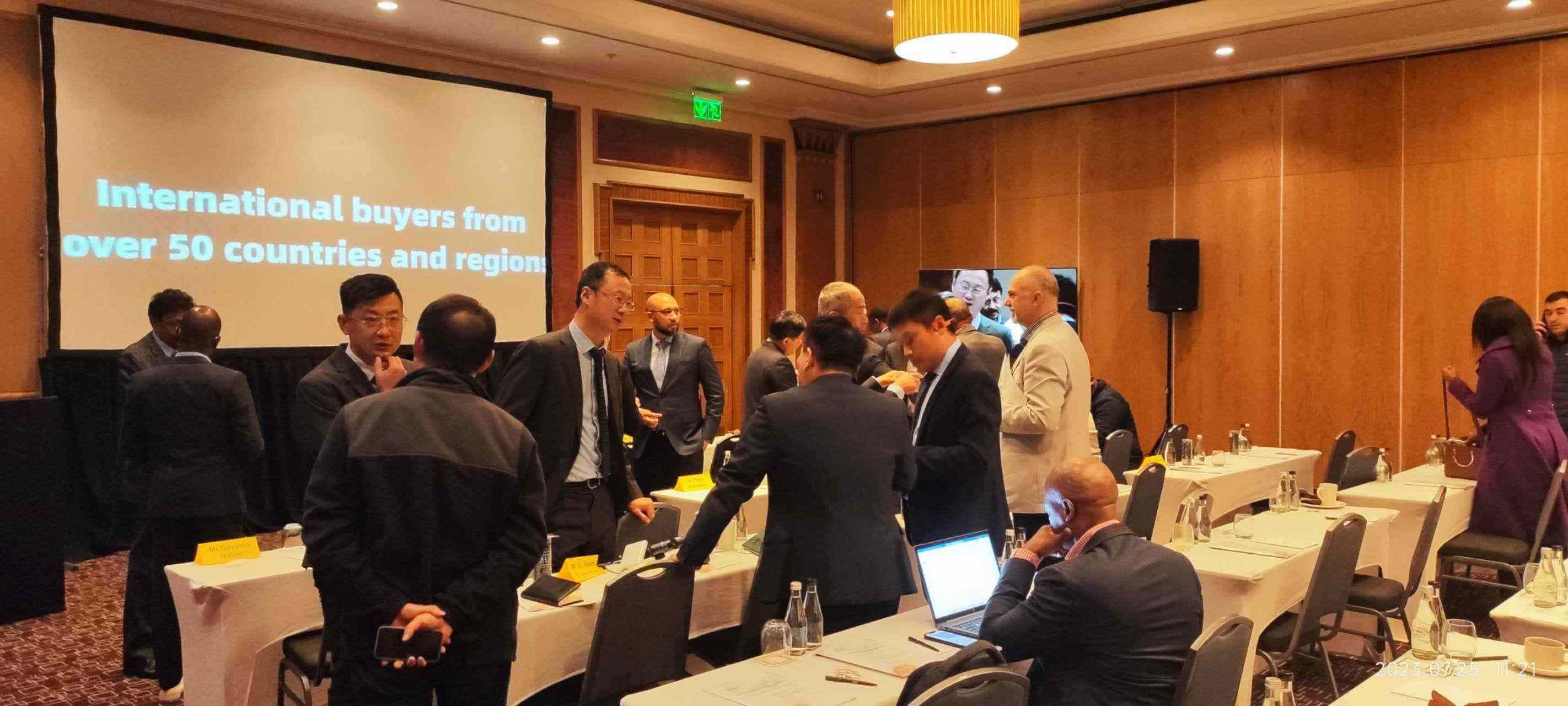 中南企業(yè)現(xiàn)場交流。圖片來源：貿(mào)促會(huì)