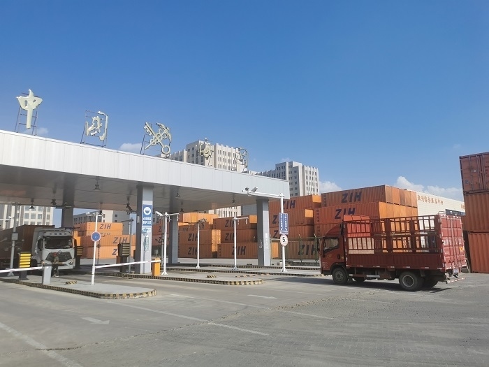 鄭州國際陸港海關(guān)監(jiān)管場(chǎng)所。鄭州車站海關(guān)供圖