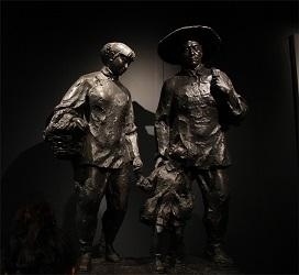 養(yǎng)父母碑。中央民族大學(xué) 張瑜桐攝