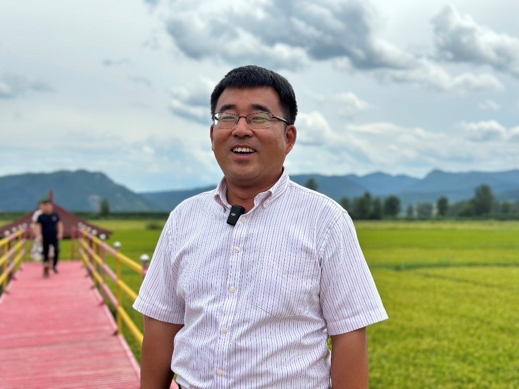 和龍市東城鎮(zhèn)光東村村書(shū)記金憲。人民網(wǎng)記者 金洪花 攝