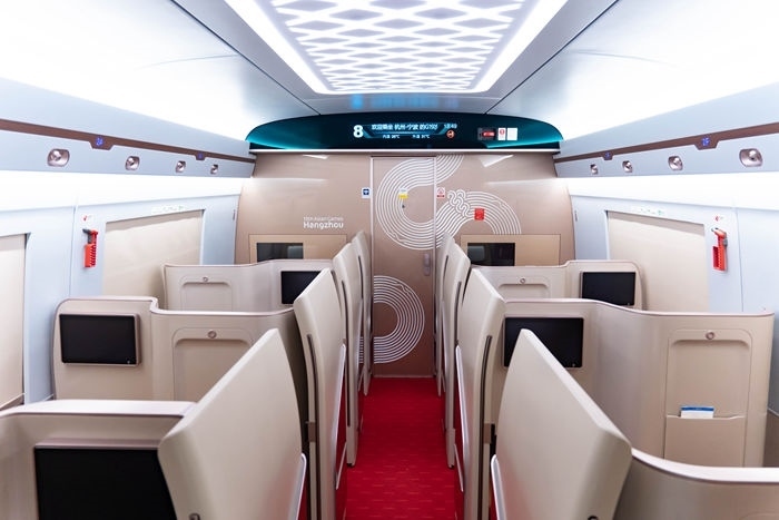 復(fù)興號亞運(yùn)智能動車組列車。上海鐵路局融媒體中心供圖