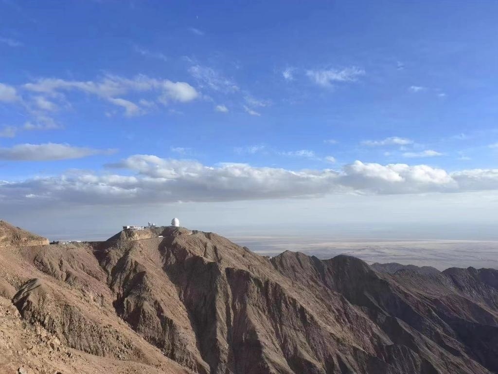 墨子巡天望遠鏡遠景圖。（中國科學技術大學供圖）