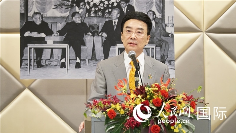 在日中國(guó)企業(yè)協(xié)會(huì)會(huì)長(zhǎng)王家馴致祝酒詞。人民網(wǎng) 蔣曉辰攝