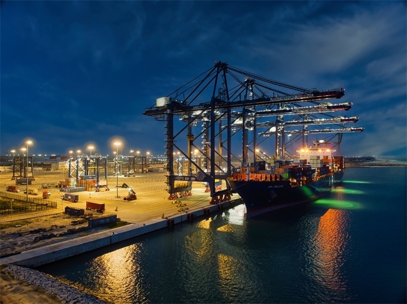 萊基港實行7×24小時裝卸作業(yè)機制。受訪者供圖