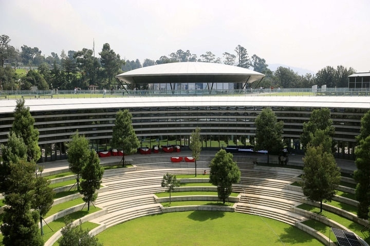 這是在埃塞俄比亞首都亞的斯亞貝巴拍攝的河岸綠色發(fā)展項目設(shè)施之一科技博物館（9月16日攝）。新華社記者 汪平 攝