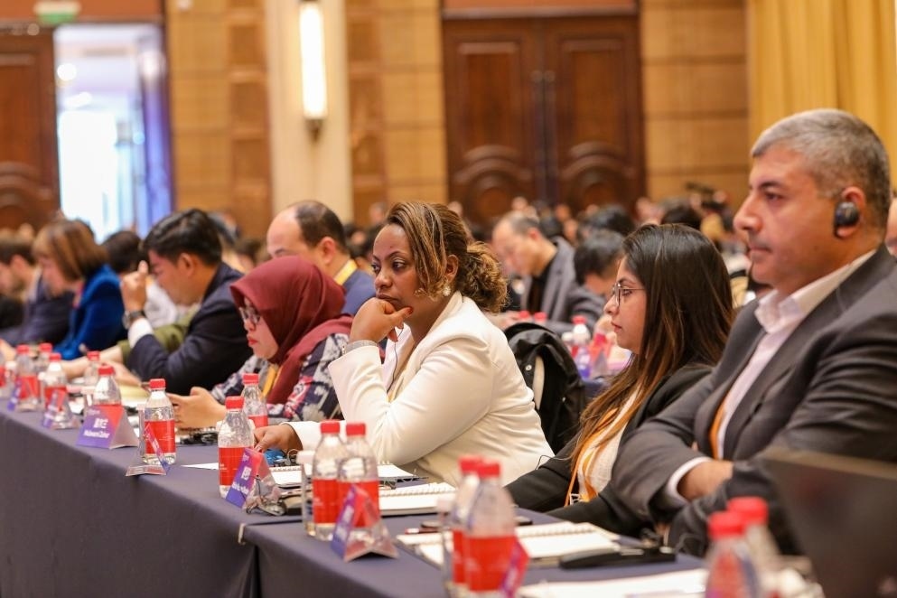 11月24日，論壇嘉賓在聆聽演講。新華社記者 辛夢(mèng)晨 攝