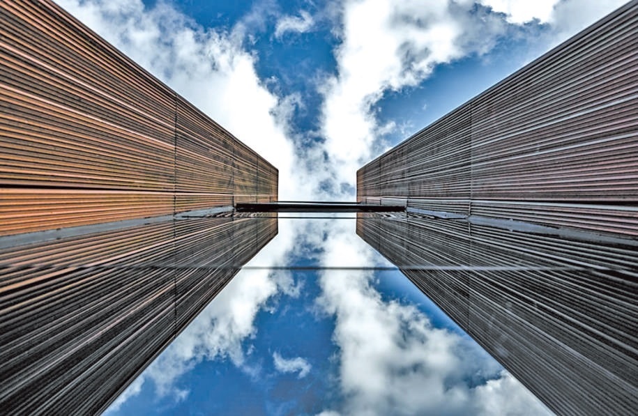  開放共享 今年9月，改造升級后的上海凝聚力工程博物館開門迎客。博物館大廳公共區(qū)域在功能提升、資源整合后，釋放更多公共服務(wù)空間，帶給市民更多新體驗。 上海某餐廳法國籍廚師 邁克爾·溫德林攝