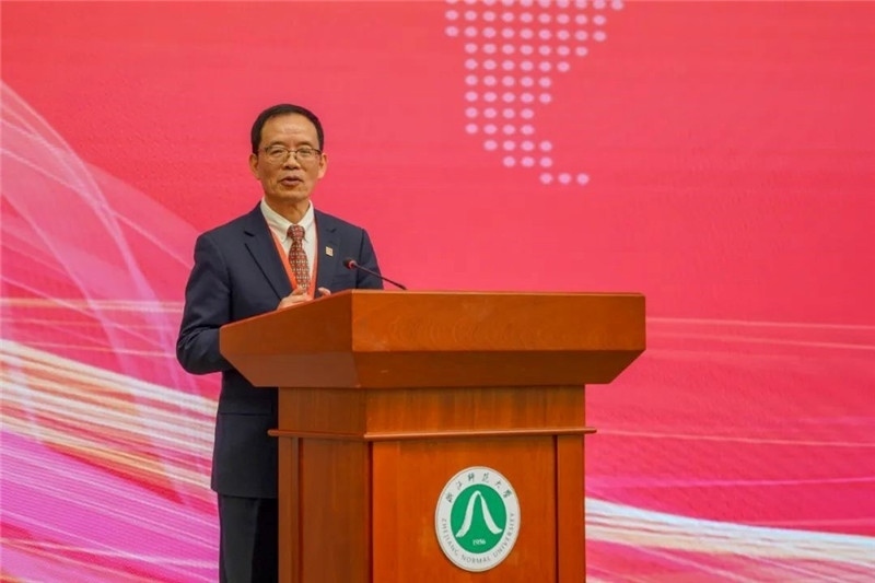 國務(wù)院學(xué)位委員會區(qū)域國別學(xué)學(xué)科評議組秘書長、浙江師范大學(xué)非洲研究院（非洲區(qū)域國別學(xué)院）院長劉鴻武致辭。主辦方供圖