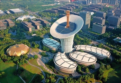 位于武漢光谷未來科技城的武漢新能源研究院大樓（2022年7月9日攝）。程敏攝/本刊