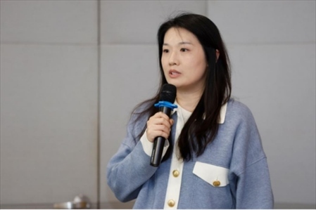人民在線產(chǎn)品研發(fā)部主任、人民版權(quán)負(fù)責(zé)人劉曉曈發(fā)言