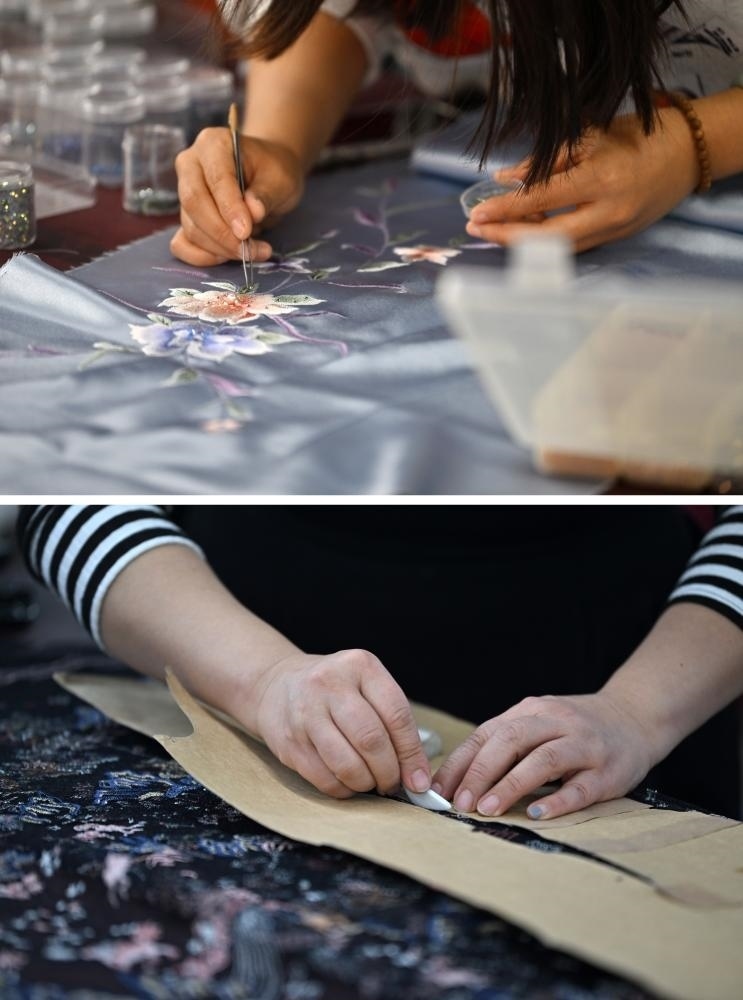 拼版照片：上圖為老美華定制車間的制衣師傅在面料上貼鉆；下圖為老美華定制車間的制衣師傅在面料上劃線（2023年12月8日攝）。天津老美華始創(chuàng)于1911年，歷史上以“千層底”布鞋聞名，是享譽津門的“中華老字號”。新華社記者 李然 攝