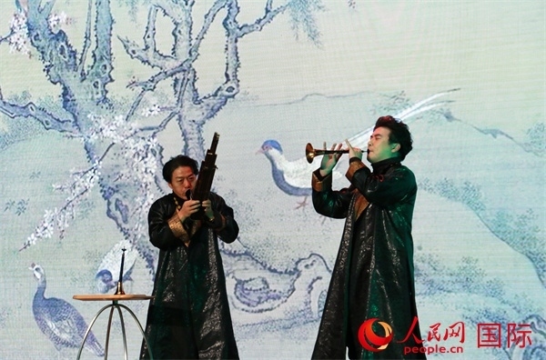 嗩吶表演《百鳥朝鳳》。人民網(wǎng) 許可攝
