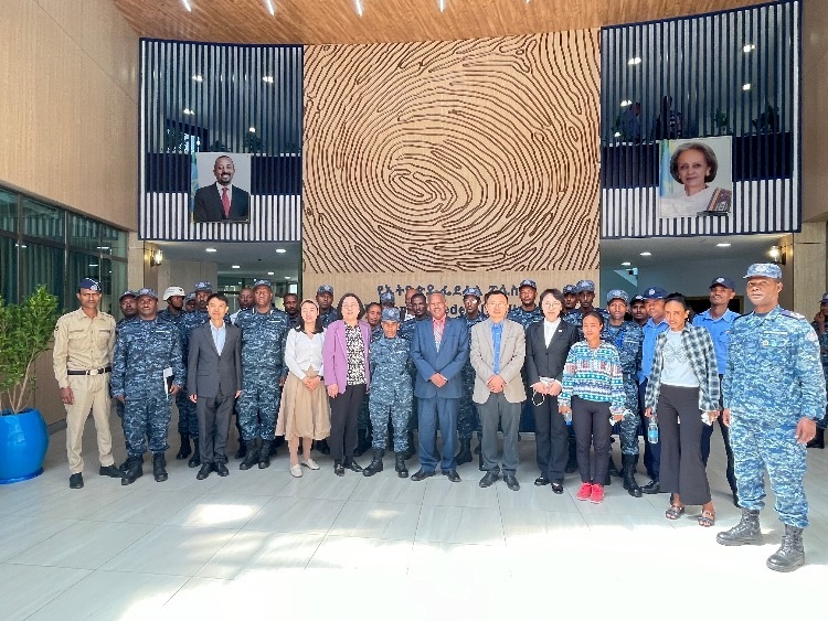 圖為埃塞俄比亞聯(lián)邦警察中文培訓(xùn)班開班儀式現(xiàn)場。亞的斯亞貝巴大學(xué)孔子學(xué)院供圖