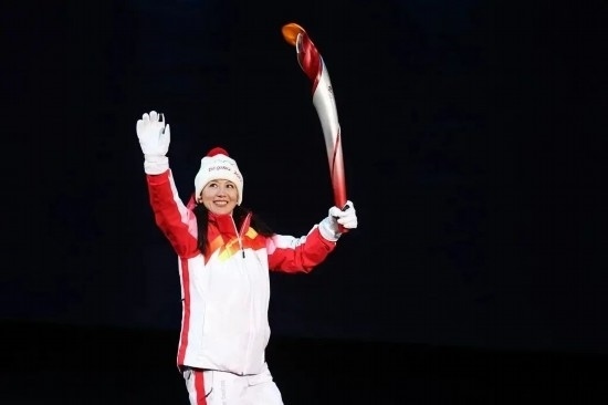 楊揚(yáng)擔(dān)任北京冬奧會(huì)開幕式主火炬手。