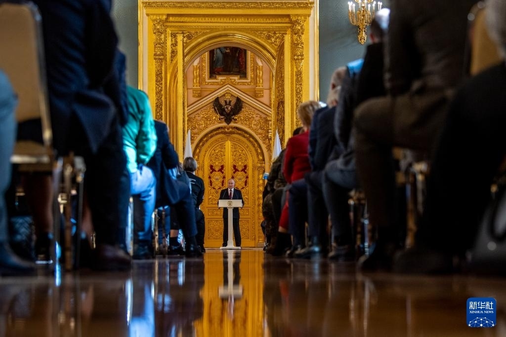 3月20日，俄羅斯總統(tǒng)普京在莫斯科克里姆林宮與其競(jìng)選團(tuán)隊(duì)代表舉行見面會(huì)。新華社記者 曹陽(yáng) 攝