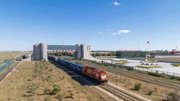 全國鐵路實行新的貨物列車運行圖。國鐵集團供圖