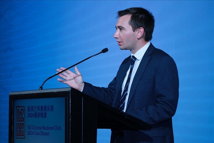 西緬·布朗部長。主辦方供圖