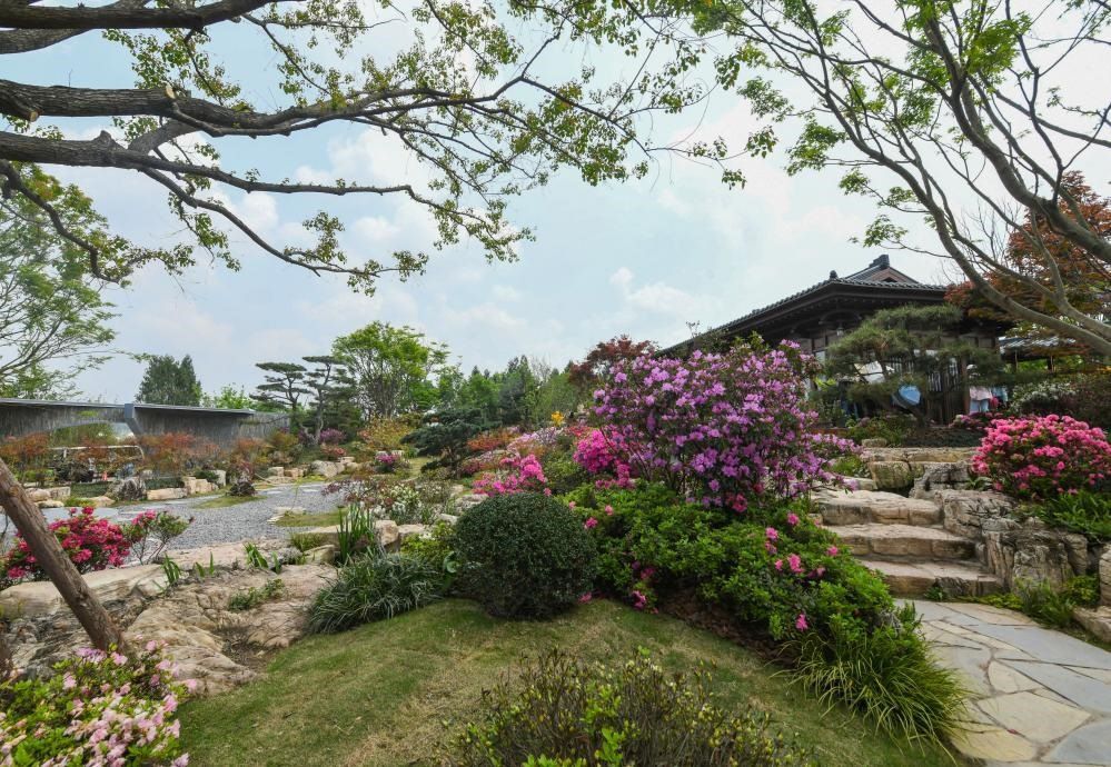 這是2024年4月12日拍攝的成都世園會(huì)主會(huì)場寧波園。新華社記者 王曦 攝