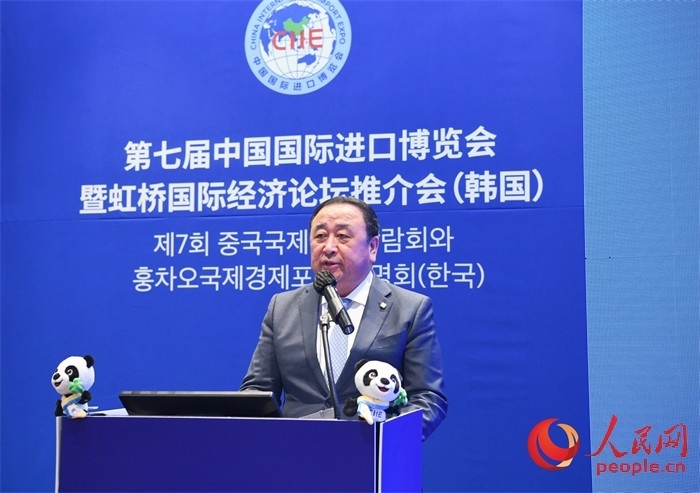 中國國際進(jìn)口博覽局黨委書記、副局長孫成海致辭。 人民網(wǎng) 程安康攝