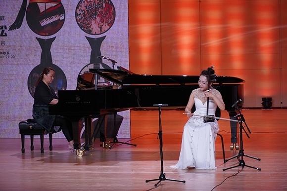 會(huì)議現(xiàn)場(chǎng)。學(xué)校供圖