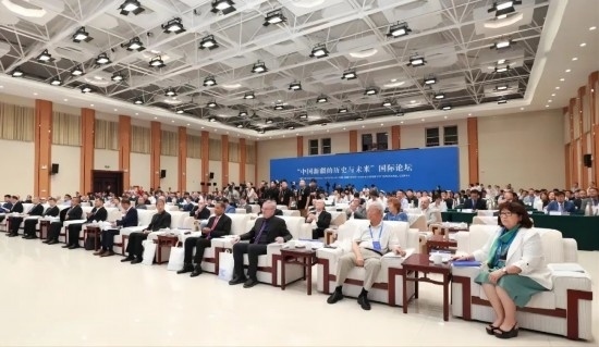 6月12日，“中國新疆的歷史與未來”國際論壇在喀什舉辦。（圖片來源：民族畫報）