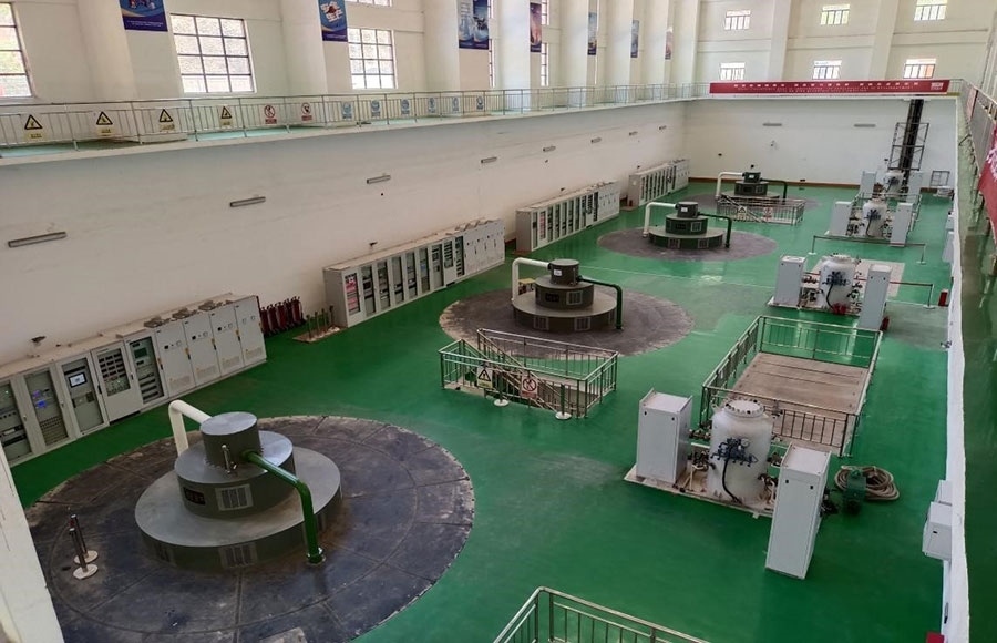  剛果（金）布桑加水電站四臺發(fā)電機組。中鐵資源集團供圖