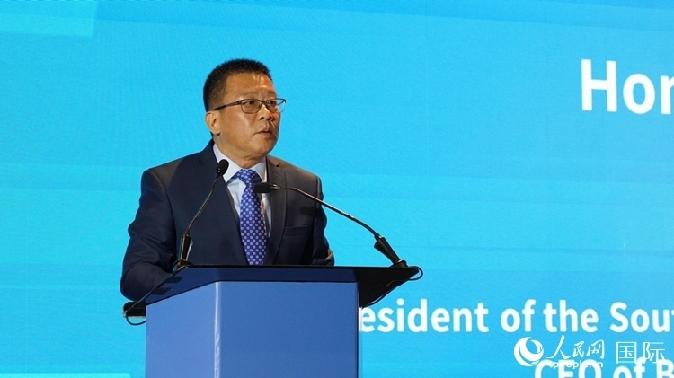 張朝陽會長致辭。人民網(wǎng) 劉暢攝