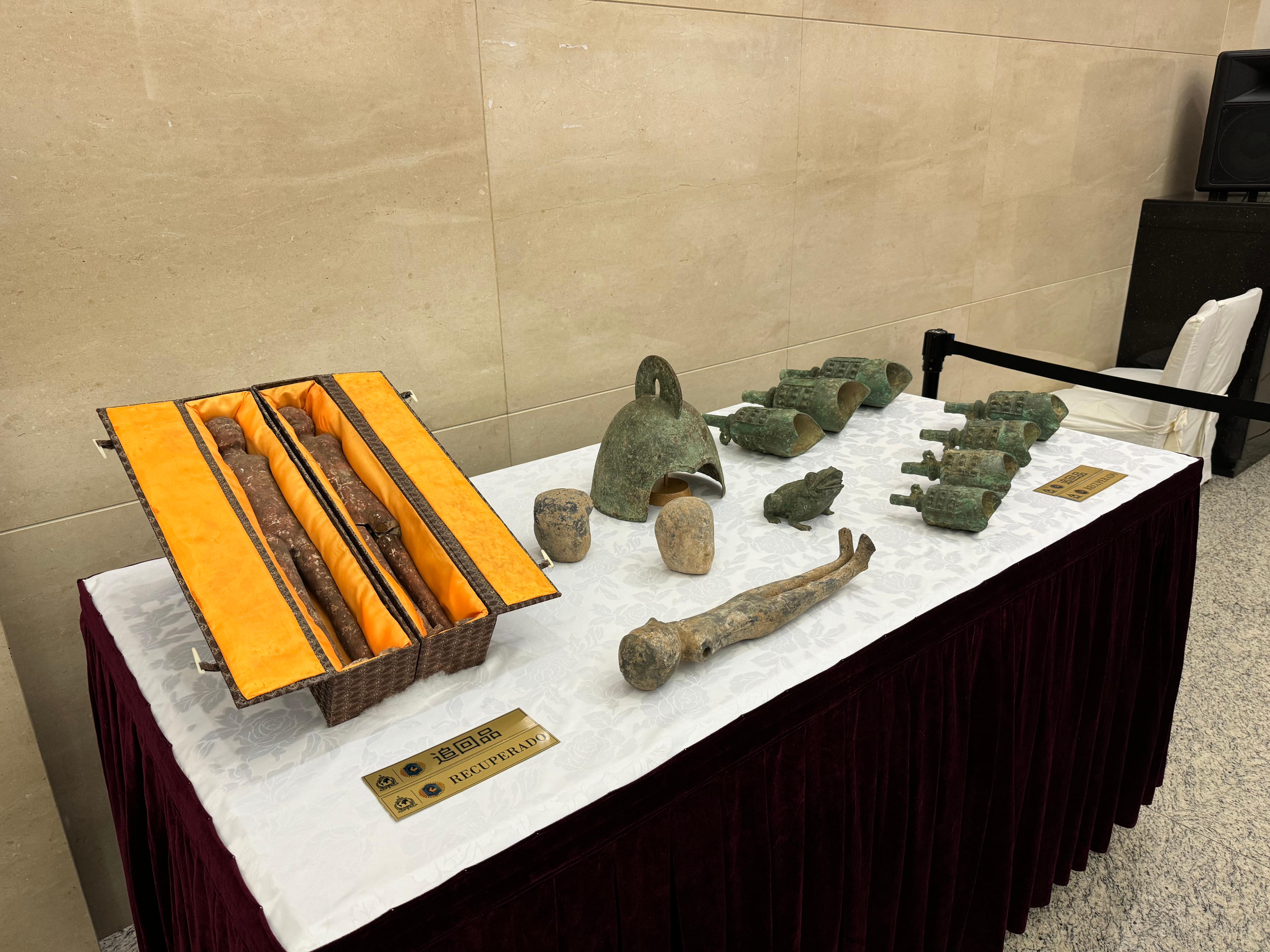 阿根廷返還的14件文物藝術(shù)品。國家文物局供圖