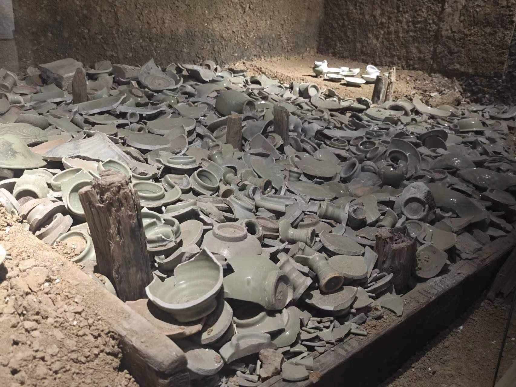 經(jīng)過“質(zhì)檢”的瓷器碎片。人民網(wǎng)記者 黃鈺攝