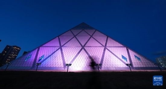 這是7月2日在哈薩克斯坦首都阿斯塔納拍攝的和平和諧宮。新華社記者 王建華 攝