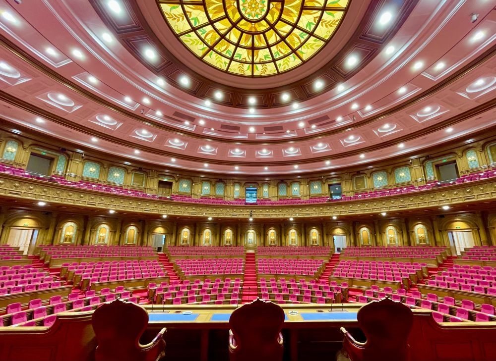 這是在杜尚別拍攝的塔吉克斯坦議會(huì)大樓內(nèi)景。