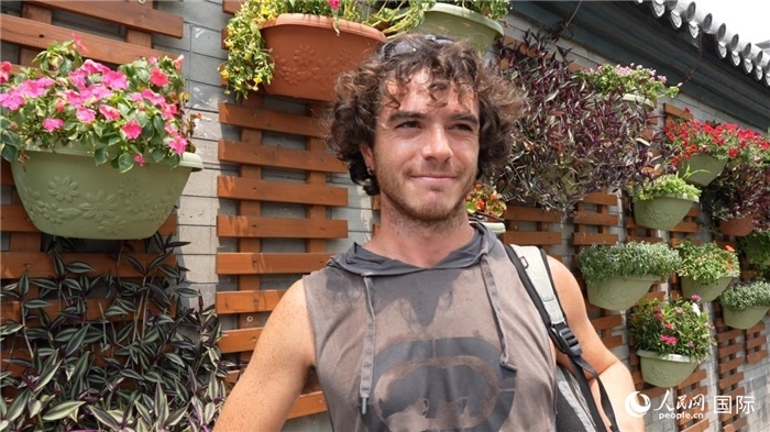 圖為意大利籍游客盧卡·拉·萬科（Luca La Vanco）。人民網(wǎng)記者 吳超嵐攝