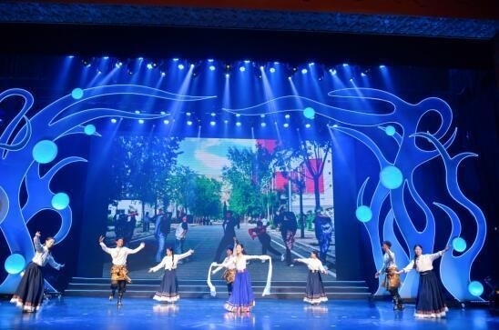 第十屆“歡動北京”開幕，12國青少年向未來問好