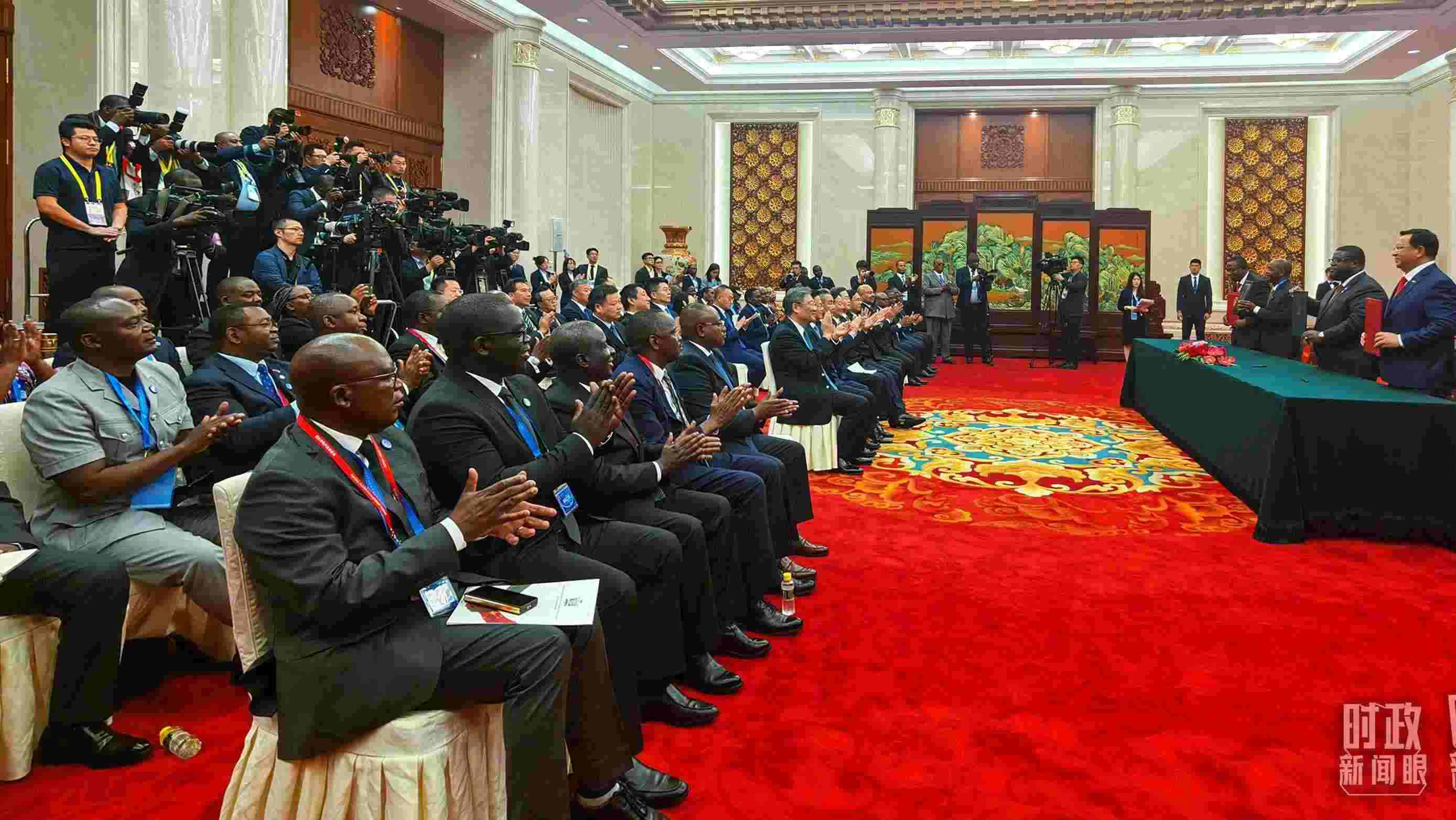 《坦贊鐵路激活項(xiàng)目諒解備忘錄》簽署現(xiàn)場(chǎng)。（總臺(tái)央視記者曹亞星拍攝）