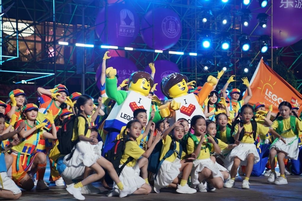 9月14日晚，演員在上海旅游節(jié)開幕式上表演。新華社發(fā)（陳浩明 攝）