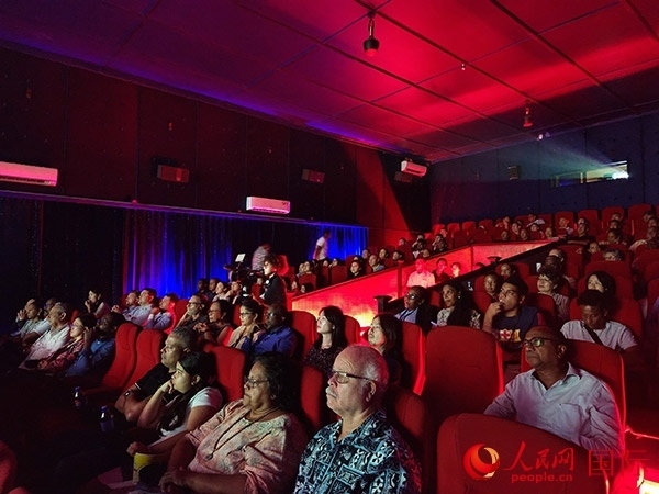 塞舌爾首屆中國電影節(jié)開幕式現(xiàn)場。人民網(wǎng)記者 黃煒鑫攝