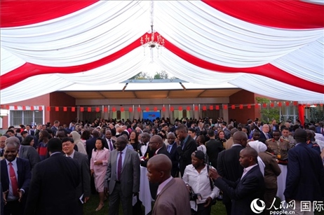 國慶招待會現(xiàn)場。人民網(wǎng)記者 黃煒鑫攝