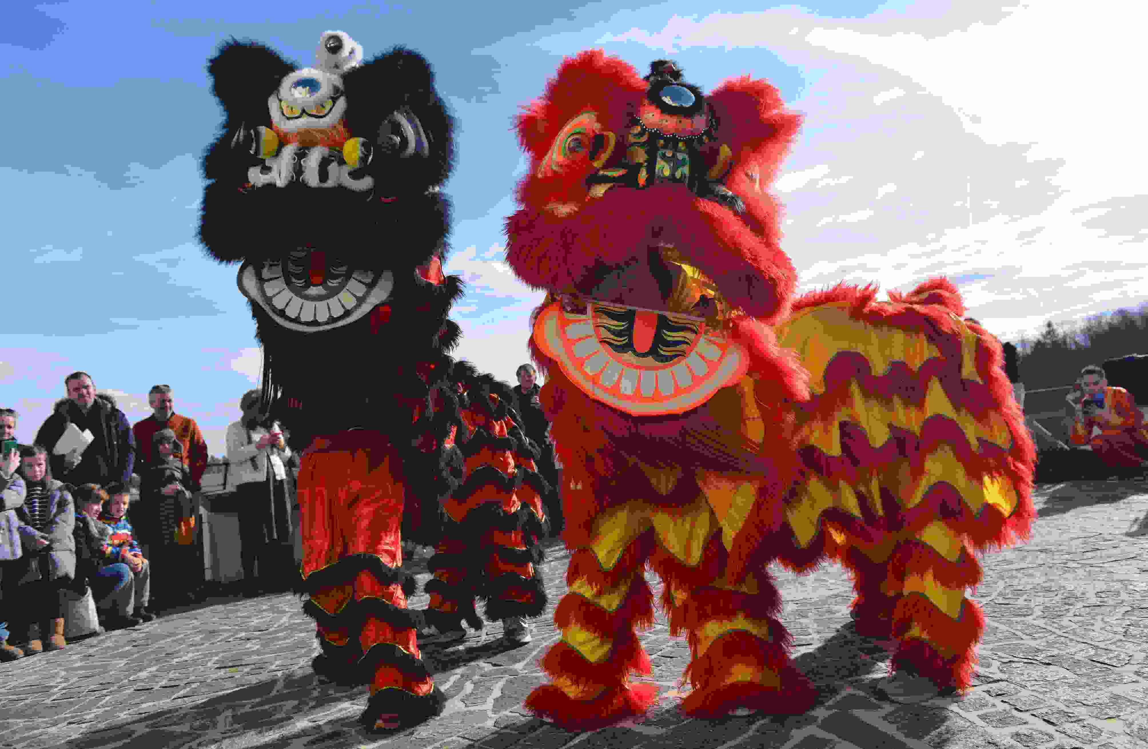 △當(dāng)?shù)貢r間2024年2月4日，克羅地亞克拉皮納，薩格勒布大學(xué)孔子學(xué)院舉辦一系列活動，迎接中國農(nóng)歷龍年春節(jié)。